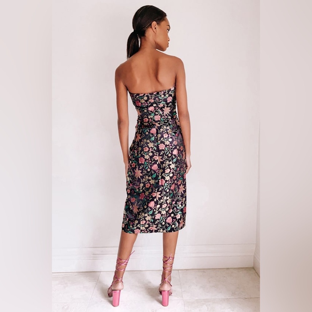 Lulu’s Perla Jacquard Strapless Fitted Midi Dress Vibrant Floral Print - Picture 3 of 8